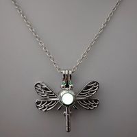 Wholesale Jewelry Luminous Hollow Dragonfly Pendant Necklace Nihaojewelry sku image 3
