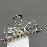 Wholesale Jewelry Metal Geometric Bow Pearl Catch Clip Nihaojewelry sku image 1