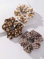 Wholesale Retro Floral Leopard Rubber Band Hair Scrunchies Nihaojewelry main image 5
