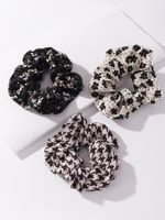 Wholesale Retro Floral Leopard Rubber Band Hair Scrunchies Nihaojewelry main image 9