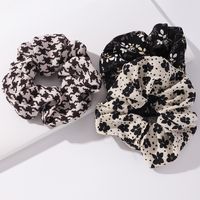 Wholesale Retro Floral Leopard Rubber Band Hair Scrunchies Nihaojewelry sku image 1