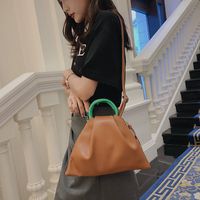 Wholesale New Pleated Hand-held Contrast Color Messenger Bag Nihaojewelry sku image 3