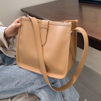 Unique Small Bag Women's Summer Versatile 2021 New Fashion Messenger Bag Shoulder Bag Internet Celebrity Contrast Color Tote main image 4