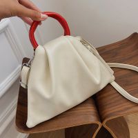 Wholesale New Pleated Hand-held Contrast Color Messenger Bag Nihaojewelry main image 1