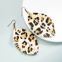 Wholesale Bohemia Leather Print Leopard Leaf Shape Earrings Nihaojewelry sku image 1