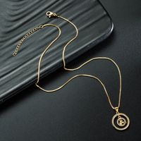Großhandel Mode Hohle Krabbentaube Anhänger Kupfer Vergoldet Eingelegte Zirkon Halskette Nihaojewelry main image 4