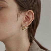 Wholesale Fashion Gold Electroplating Rhinestone Shell Butterfly Stud Earrings Nihaojewelry main image 4