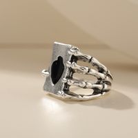 Retro Men's And Women's Exaggerated Metal Playing Card Spades Ring Wholesale Nihaojewelry main image 4