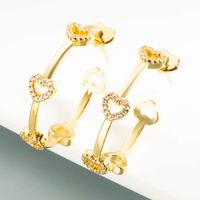 Wholesale Fashion Copper Plated 18k Gold Heart-shaped Butterfly Earrings Nihaojewelry sku image 1