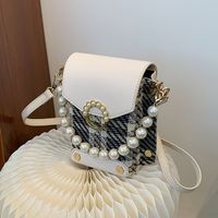 Wholesale Pearl Chain Plaid Cloth Square Messenger Bag Nihaojewelry main image 4