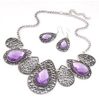 Nihaojewelry Jewelry Wholesale Retro Metal Hollow Inlaid Gemstone Water Drop Necklace Earrings Set main image 8