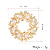 Wholesale Fashion Leaves Pearl Alloy Wreath Golden Brooch Nihaojewelry main image 6