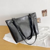 Korean Fashion Shoulder Fold  Chain Diagonal Bucket Bag Wholesale Nihaojewelry sku image 2