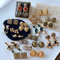 Vente En Gros Bijoux Vintage Ancien Motif Sculpté Pierres Précieuses Boucles D&#39;oreilles En Perles Nihaojewelry main image 1