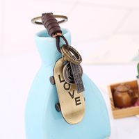 Nihaojewelry Retro Style Woven Cowhide Scooter Pendant Keychain Wholesale Jewelry main image 5