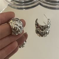 Nihaojewelry Jewelry Wholesale Simple Diamond Pattern C-shaped Geometric Earrings sku image 2