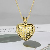 Nihaojewelry Simple Black Zircon Gold-plated Hollow Heart-shaped Necklace Wholesale Jewelry main image 1