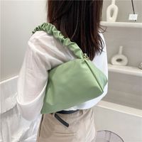 Nihaojewelry Wholesale Simple Casual Soft Leather Fold Solid Color Shoulder Bag main image 5
