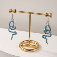 Nihaojewelry Bijoux En Gros Nouvelles Boucles D&#39;oreilles En Alliage De Perles Bleues En Forme De Serpent Bohème main image 4