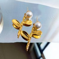 Nihaojewelry Wholesale Jewelry Simple Pearl Flower Copper Stud Earrings main image 5