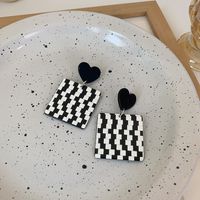 Retro Black White Checkerboard Heart Square Acrylic Earrings Wholesale Nihaojewelry sku image 5