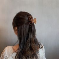 New French Retro Wave Hair Claw Korean Ins Back Head Grip Temperament Hair Clip Hair Clip Shark Clip main image 3