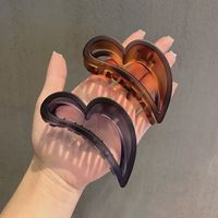 New Simple Korean Style Women's Transparent Cutout Grip Fresh Color Barrettes Girl Heart Barrettes Wholesale main image 1