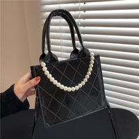 Fashion Solid Color Plaid Texture Pearl Chain Messenger Bag Wholesale Nihaojewelry sku image 3