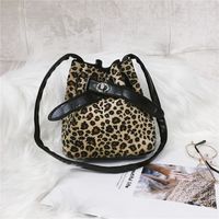 Leopard Print Bucket Diagonal Bag Wholesale Nihaojewelry sku image 2