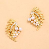 Metal Hollow Leaf Rhinestone Pearl Korean Style Earrings Wholesale Jewelry Nihaojewelry main image 3