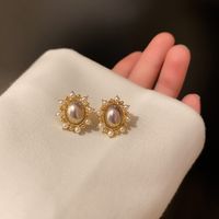 Fashion Pearl Oval Alloy Stud Earrings Wholesale Nihaojewelry sku image 1