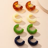 Retro Einfarbige Acryl C-form Ohrringe Großhandel Nihaojewelry main image 3