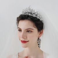 Fashion Wedding Headdress European And American New High-end Luxury Pearl Bridal Crown Banquet Ornament main image 3