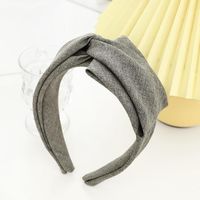 Korean Solid Color Wide-brimmed Fabric Cross-folding Headband Wholesale Nihaojewelry sku image 3