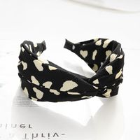 Korean Style Internet Celebrity Wide-brimmed Letter Headband Creative Smiley Face Flower Hairpin Fabric Cross Hair Fixer Face Wash Hair Bands F614 sku image 4