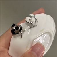 Wholesale Jewelry Black White Dripping Oil Heart-shaped Ear Clip Single Nihaojewelry main image 5