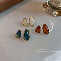 Wholesale Fashion Asymmetrical Geometric Resin Stud Earrings Nihaojewelry main image 1