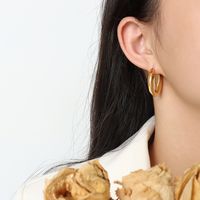 Großhandel Einfache Titanstahl Überzogene Unregelmäßige Ohrringe Aus 18 Karat Gold Nihaojewelry sku image 3