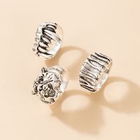 Wholesale Jewelry Three-dimensional Tiger Tooth Head Ring Three-piece Set Nihaojewelry main image 2