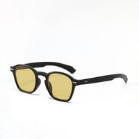 Fashion Retro Round Frame Rivet Sunglasses sku image 4