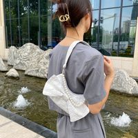 Bowknot Solid Color Pearl Chain Folds Single Shoulder Messenger Underarm Bag Wholesale Nihaojewelry main image 4