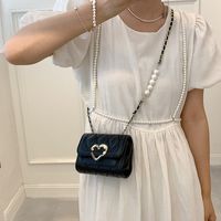 Wholesale Heart-shaped Buckle Messenger Shoulder Small Square Bag Nihaojewelry main image 5