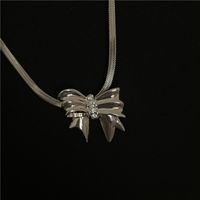 Retro Three-dimensional Bowknot Necklace Wholesale Nihaojewelry sku image 1