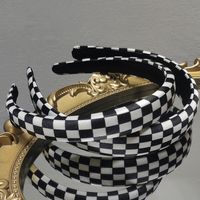 Fashion Black And White Grid Sponge Headband Wholesale Nihaojewelry main image 3