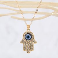New Turkey Demon Eye Diamond Palm Pendant Necklace Wholesale Nihaojewelry sku image 1