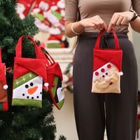 Christmas Non-woven Eve Gift Bag Wholesale Nihaojewelry main image 4