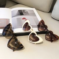 Wholesale Retro Heart-shaped Frame Children's Sunglasses Nihaojewelry main image 4