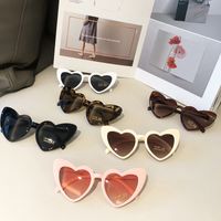 Wholesale Retro Heart-shaped Frame Children's Sunglasses Nihaojewelry main image 2