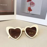 Wholesale Retro Heart-shaped Frame Children's Sunglasses Nihaojewelry sku image 2