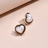 Wholesale Jewelry Heart-shaped Pearl Stud Earrings Nihaojewelry main image 3
